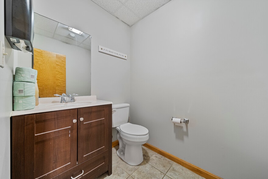 More Photos Of 91 Plaistow Rd, Plaistow Office For Lease