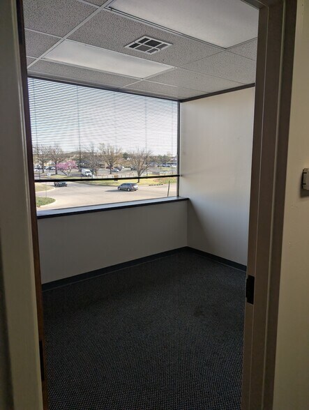 More Photos Of 4300 Highline Blvd, Oklahoma City Coworking Space