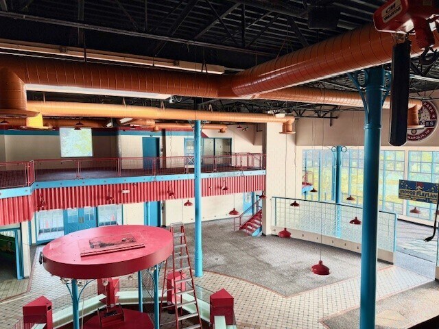 More Photos Of 5341 Elmwood Ave, Indianapolis General Retail For Sale