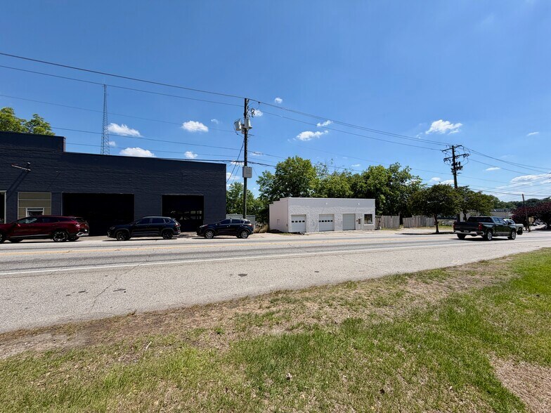 More Photos Of 12471 Veterans Memorial Hwy, Douglasville Specialty For Lease