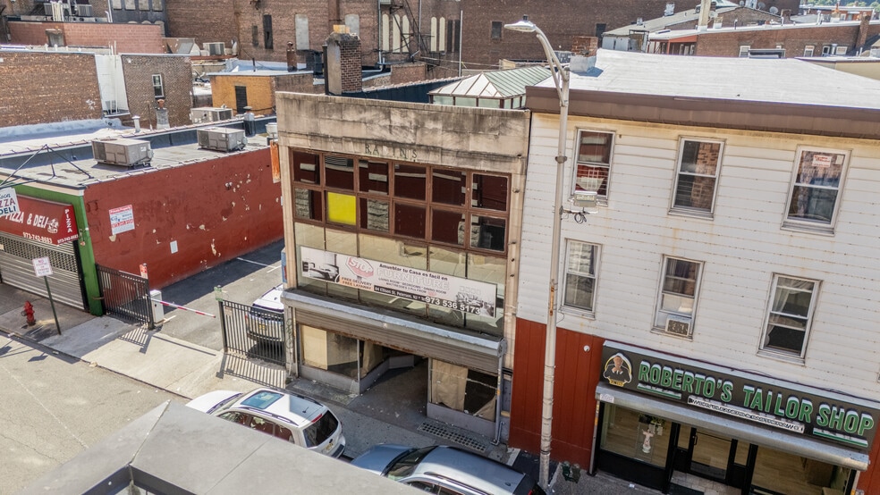 More Photos Of 84 Ellison St, Paterson Storefront Retail Office For Lease