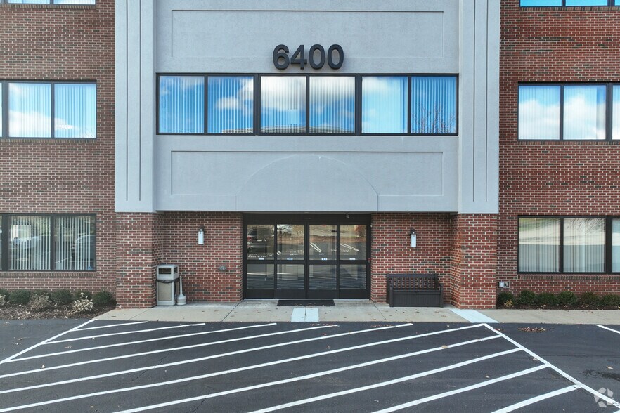 More Photos Of 6400 Brooktree Ct, Wexford Medical For Lease