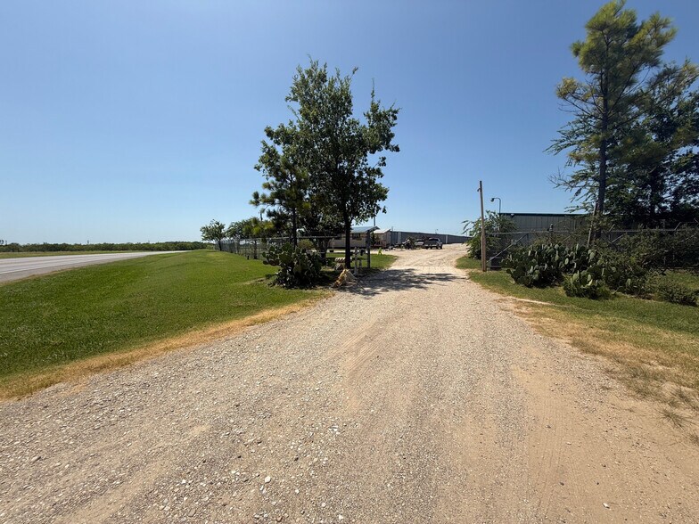 More Photos Of 611 FM 455 W, Sanger Specialty For Sale
