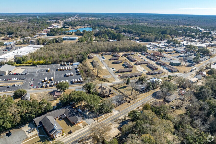 More Photos Of 501 Griffin Ave, Eastman Office For Sale