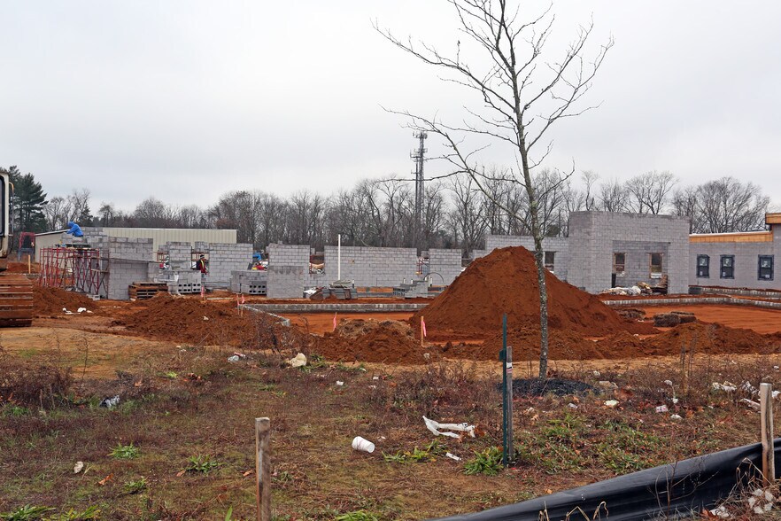 More Photos Of 3 Myers Dr, Mullica Hill Office For Lease