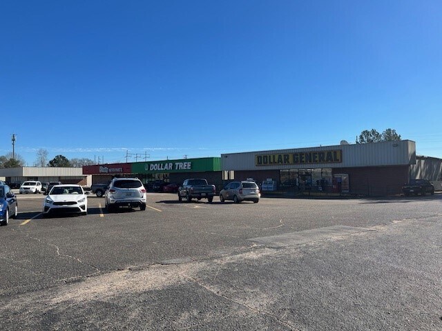 Primary Photo Of 185 Old Highway 134, Daleville General Retail For Sale