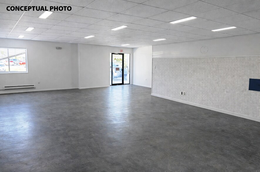 More Photos Of 1302 NE Pine Island Rd, Cape Coral Warehouse For Lease