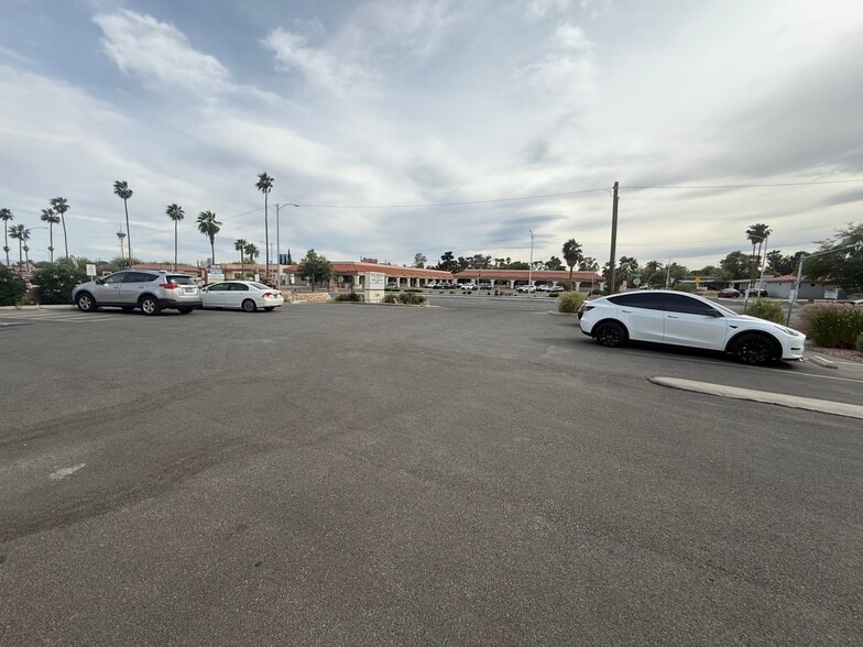 More Photos Of 3220 W Charleston Blvd, Las Vegas Medical For Lease