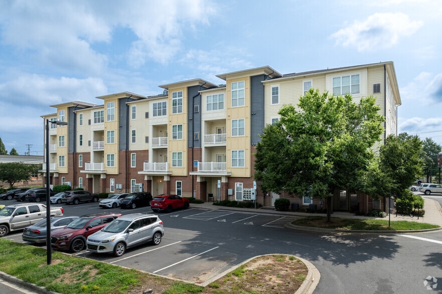 More Photos Of 4312 Park Rd, Charlotte Apartments For Lease
