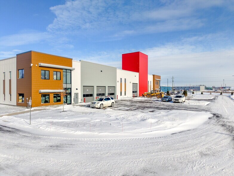 More Photos Of 224 Robot St, Vars Warehouse For Sale