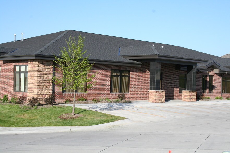 Primary Photo Of 7555 S 57th St, Lincoln Medical For Sale