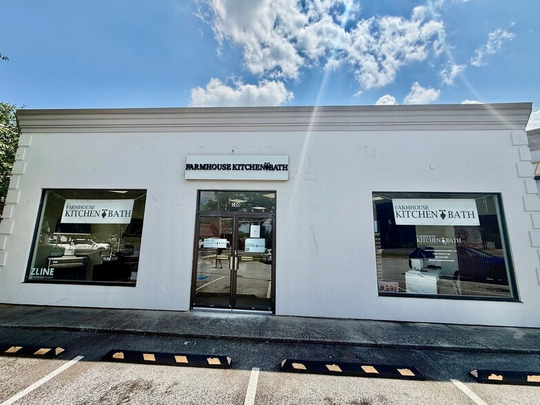 Primary Photo Of 4338 Paces Ferry Rd SE, Atlanta Storefront Retail Office For Lease