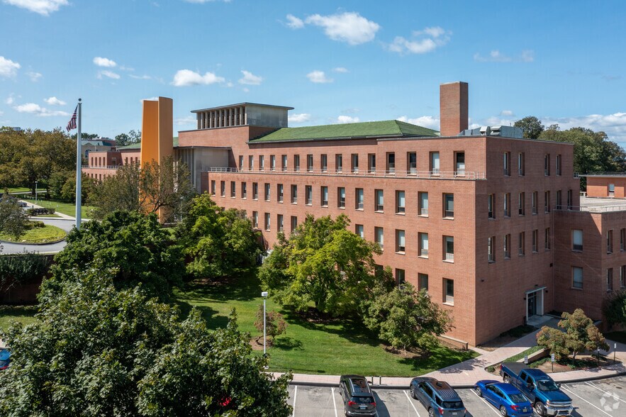 More Photos Of 333 Westchester Ave, White Plains Office For Sale