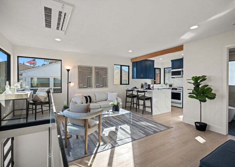 More Photos Of 216 Cliff Dr, Laguna Beach Apartments For Sale
