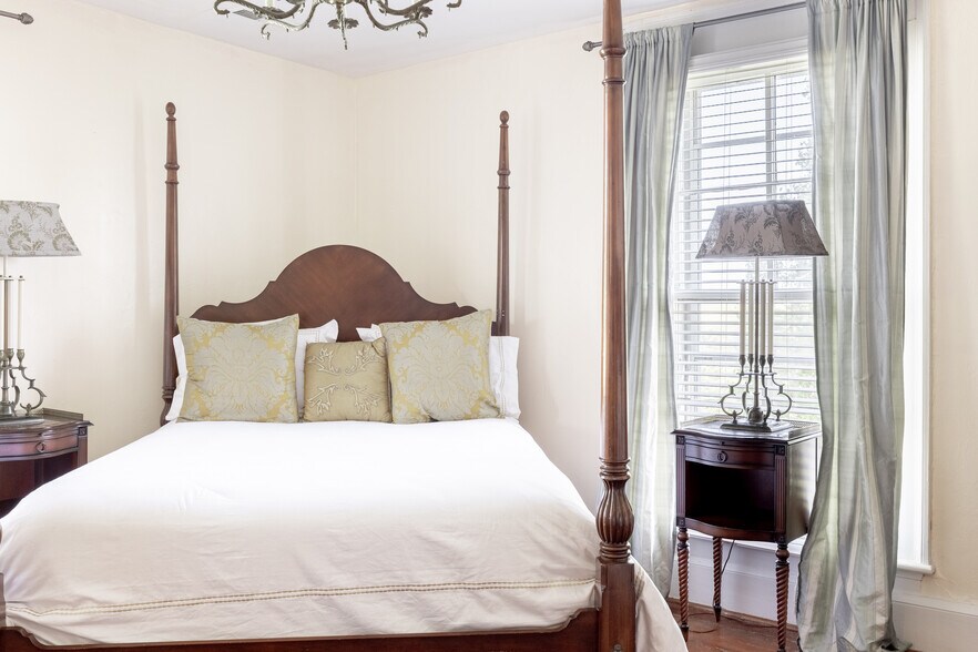 More Photos Of 2416 Lowesville Rd, Amherst Hospitality For Sale