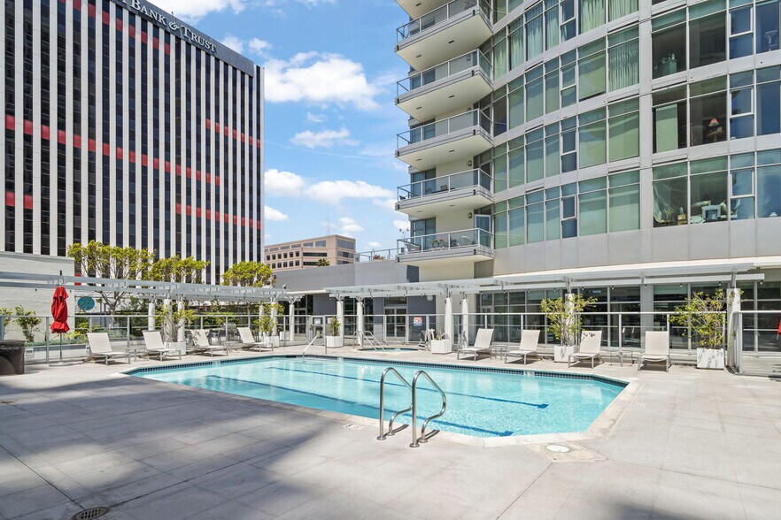 More Photos Of 400 W Ocean Blvd, Long Beach Apartments For Lease