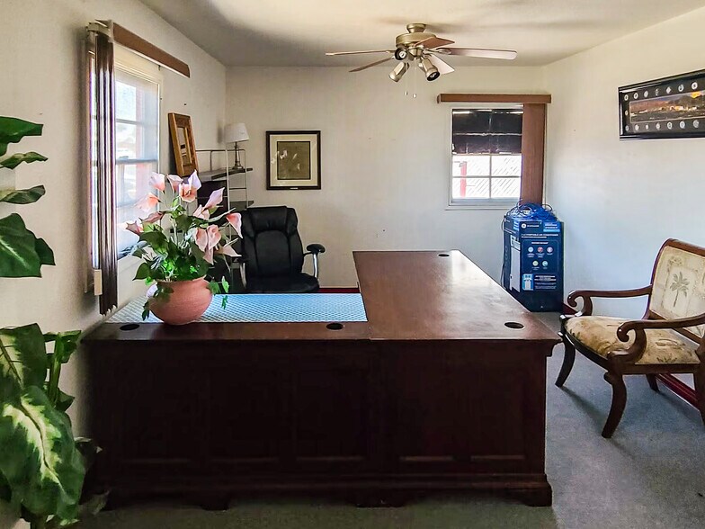 More Photos Of 1310 S Maryland Pky, Las Vegas Office For Sale