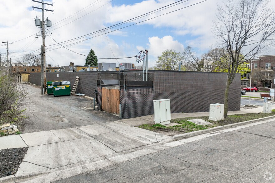 More Photos Of 604-614 Snelling Ave S, Saint Paul Unknown For Lease