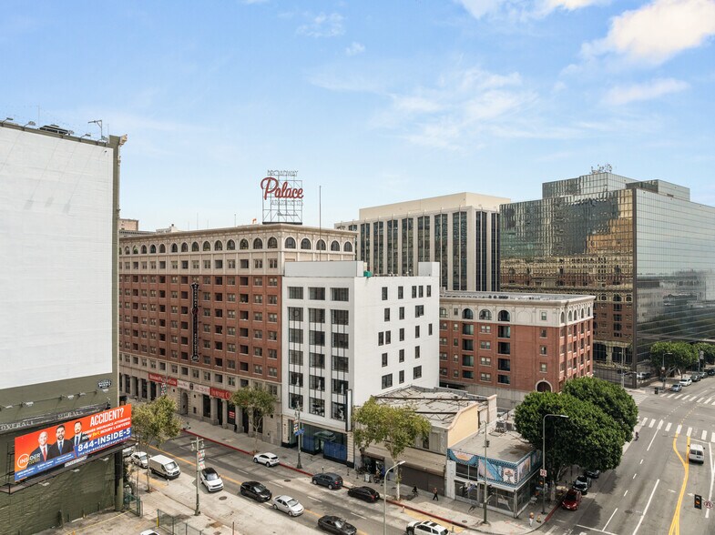 More Photos Of 950 S Broadway, Los Angeles Office For Sale