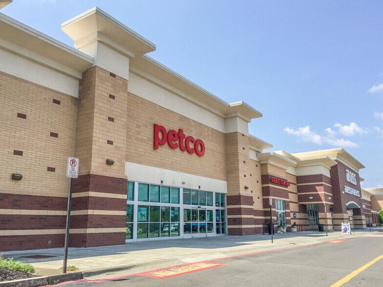 More Photos Of 4001-4037 Durham Chapel Hill Blvd, Durham Unknown For Lease