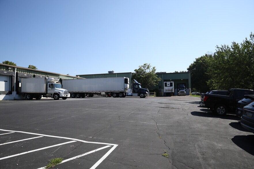 More Photos Of 244 Shoemaker Rd, Pottstown Refrigeration Cold Storage For Lease