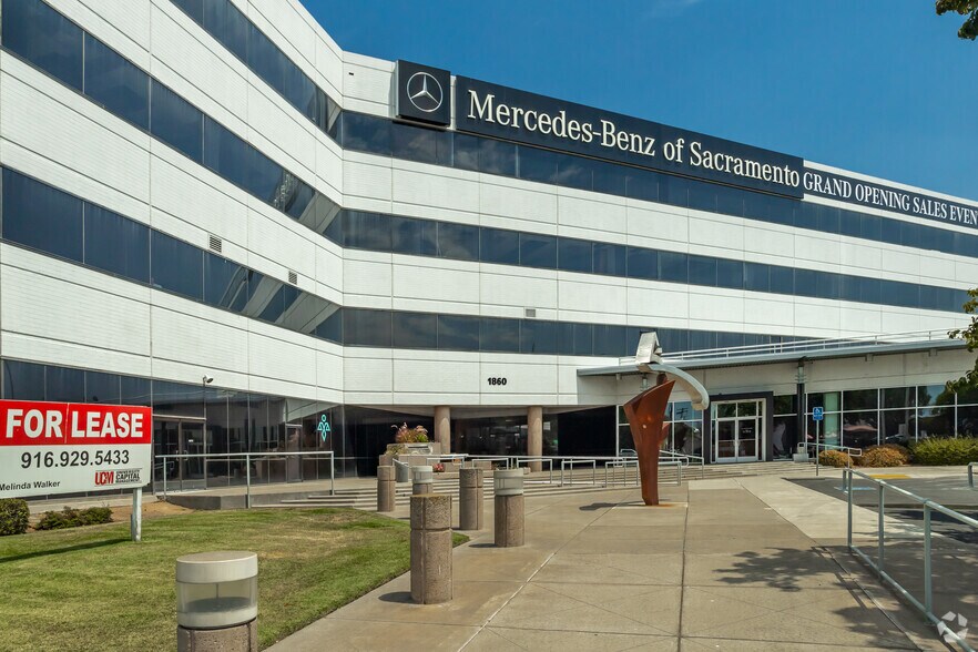 More Photos Of 1860 Howe Ave, Sacramento Medical For Lease