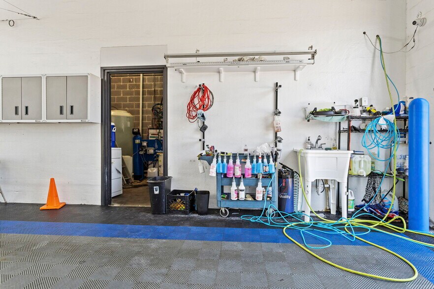 More Photos Of 2316 Pecan St W, Pflugerville Carwash For Sale