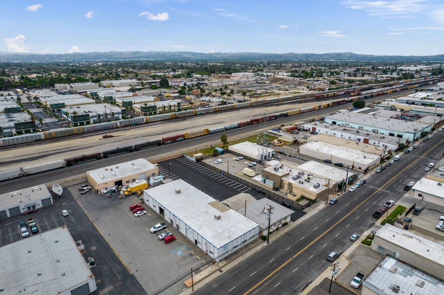 More Photos Of 1247 Brooks St, Ontario Land For Lease