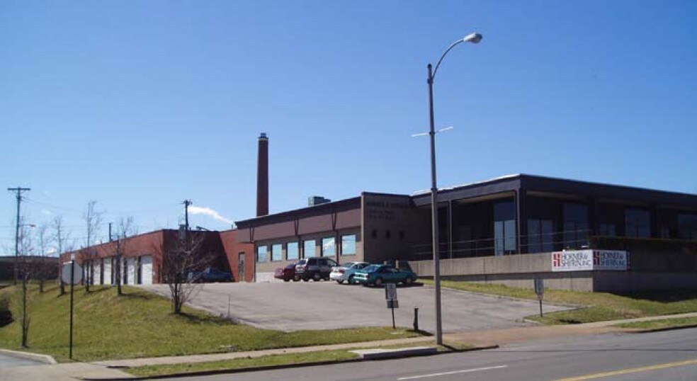 More Photos Of 5200-5240 Oakland Ave, Saint Louis Flex For Lease