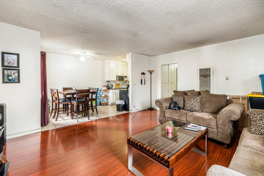 More Photos Of 14811 Parthenia St, Panorama City Apartments For Sale