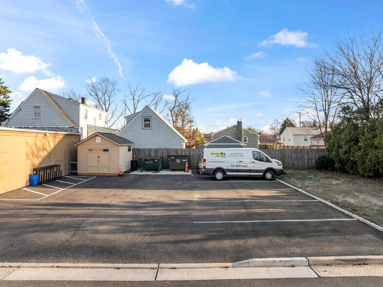 More Photos Of 136 Stelton Rd, Piscataway General Retail For Sale