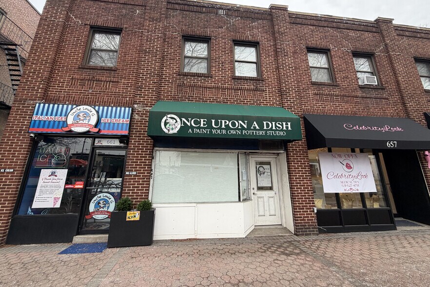 More Photos Of 653-661 Franklin Ave, Garden City Storefront For Lease