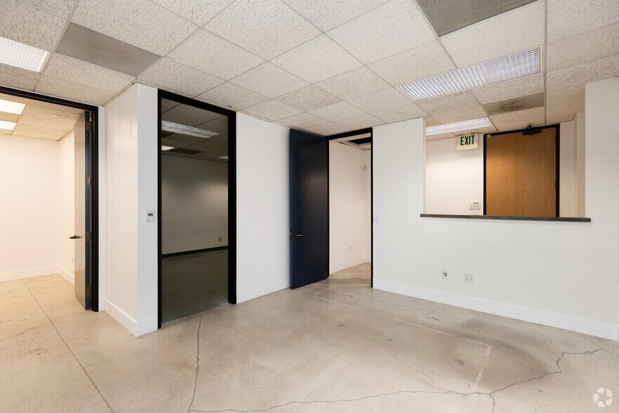 More Photos Of 30851 Agoura Rd, Agoura Hills Loft Creative Space For Lease