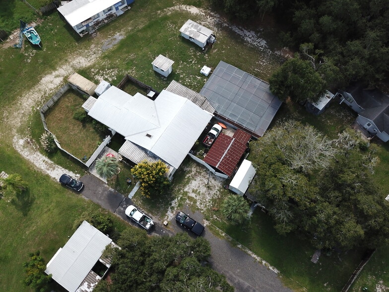 More Photos Of 5620 Bertsville Rd, Lady Lake Hotel For Sale