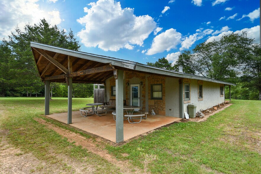 More Photos Of 29668 Farm Road 1268, Golden Land For Sale
