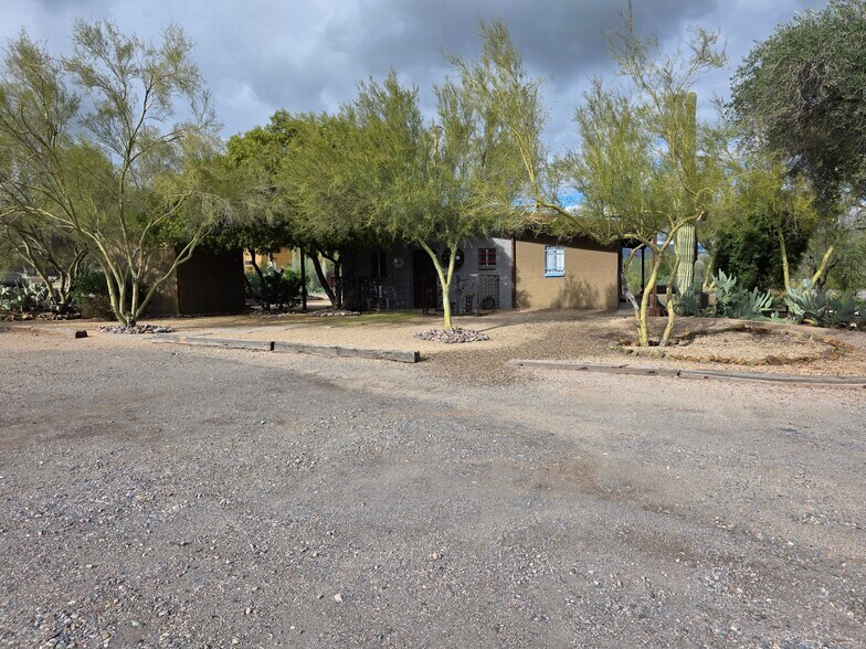 More Photos Of 37234 N Cave Creek Rd, Cave Creek Office For Sale