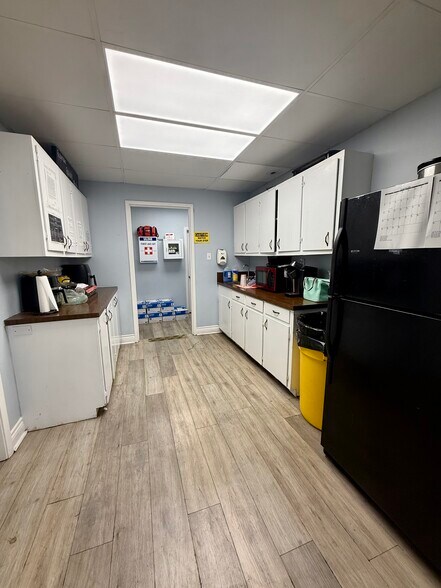 More Photos Of 430 Navigation Blvd, Corpus Christi Service For Sale