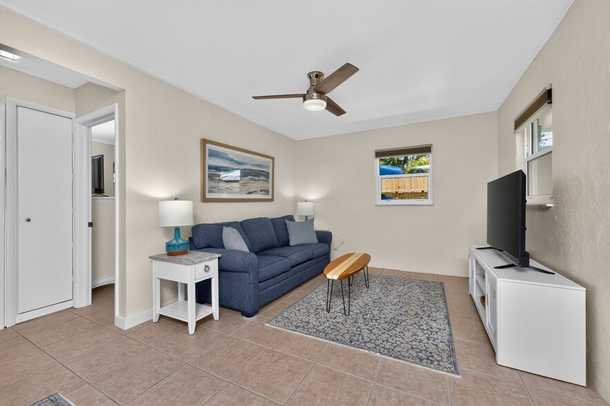 More Photos Of 1130 Gulf Blvd, Englewood Apartments For Sale