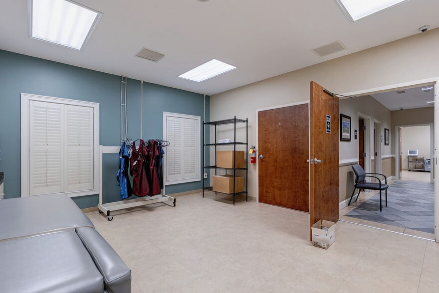 More Photos Of 1500 Langford Dr, Watkinsville Medical For Sale