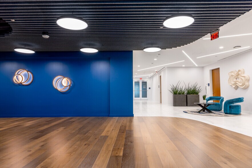 More Photos Of 7373 Wisconsin Ave, Bethesda Office For Lease