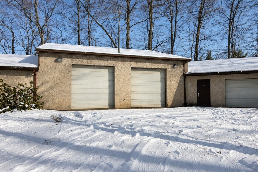 More Photos Of 114 Airport Rd, Pottstown Flex For Sale