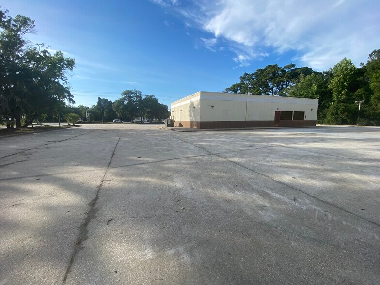 More Photos Of 9842 Ocean Hwy, Pawleys Island Convenience Store For Sale