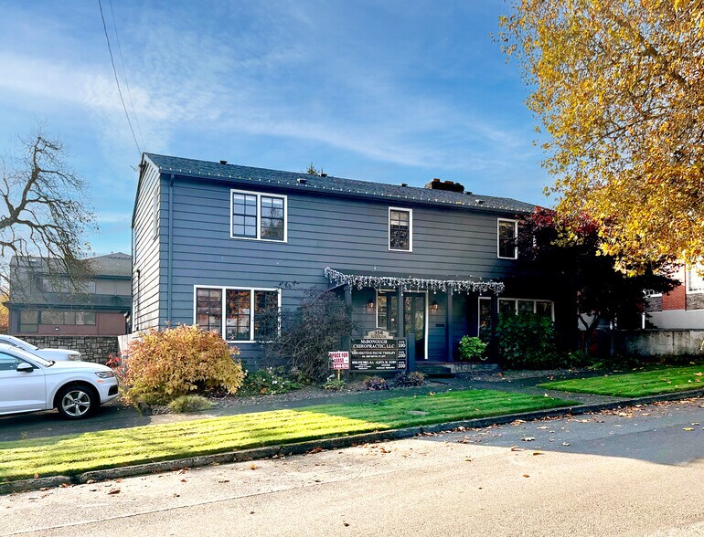 More Photos Of 358 Superior St SE, Salem Office For Sale