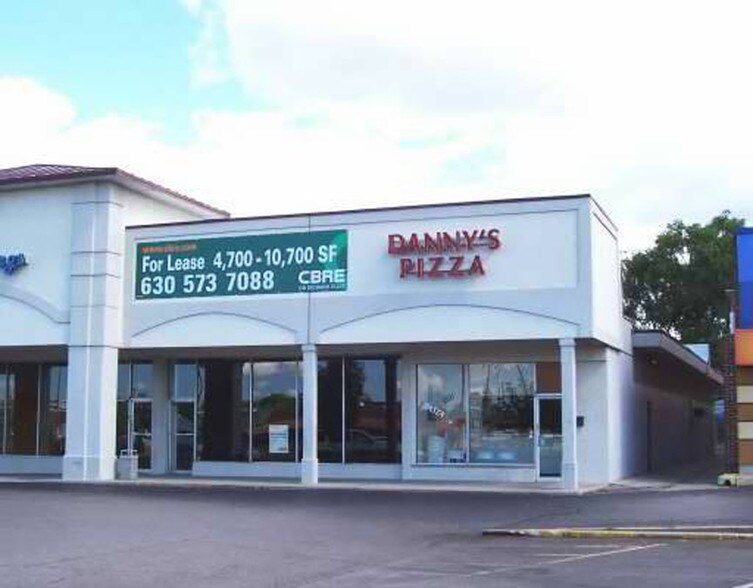 More Photos Of 500-558 E North Ave, Glendale Heights Unknown For Lease