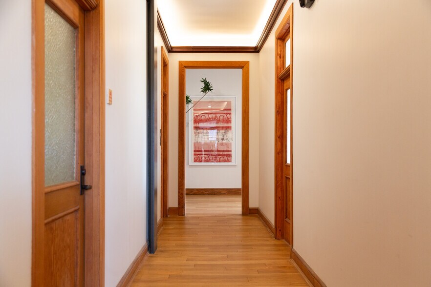 More Photos Of 5601 N Figueroa St, Los Angeles Loft Creative Space For Lease