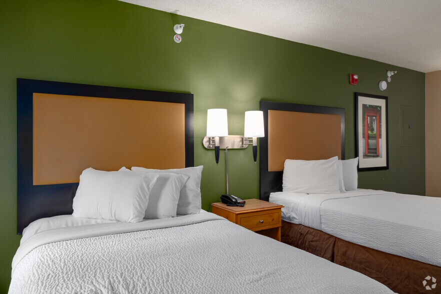 More Photos Of 4810 Bluestone Dr, Raleigh Hotel For Sale