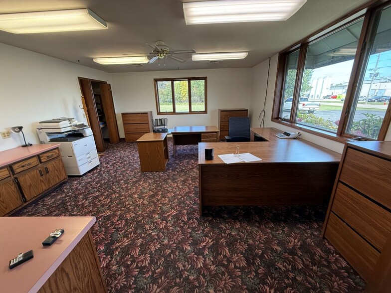 More Photos Of 217 Industrial Ave, Clintonville Industrial For Sale