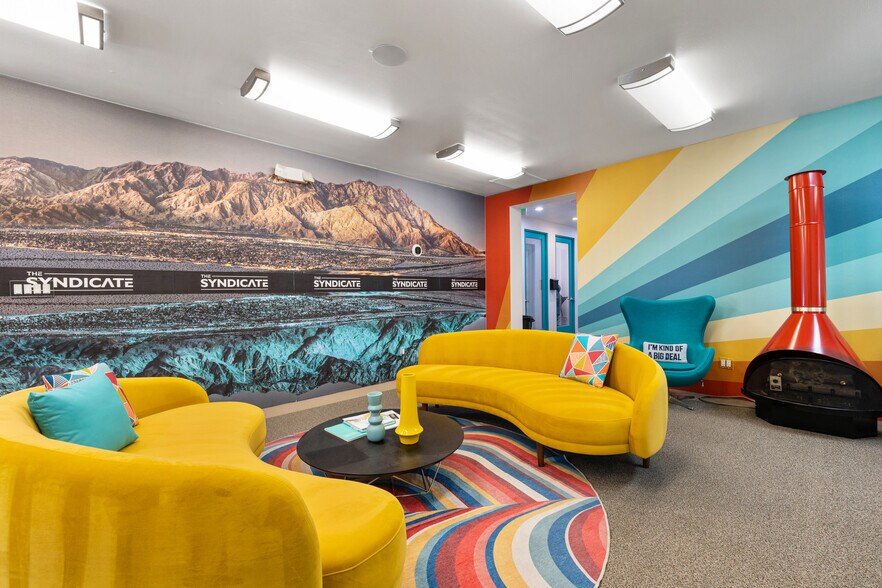 More Photos Of 74399 Hwy 111, Palm Desert Office For Sale