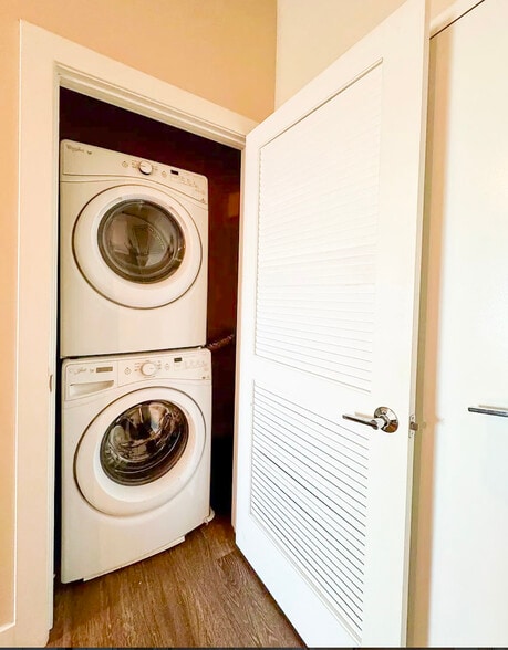 More Photos Of 1201 S Charles St, Baltimore Apartments For Sale