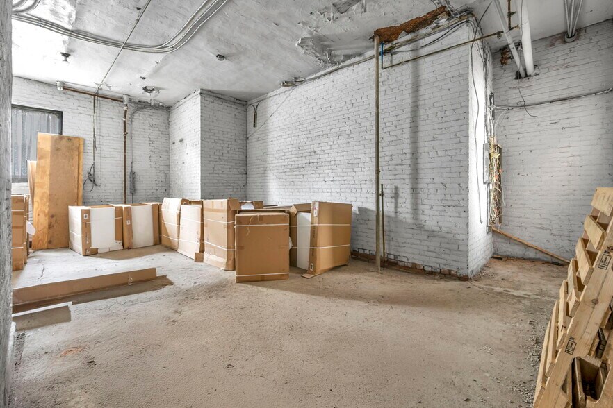 More Photos Of 12065 Edgewater Dr, Lakewood Apartments For Sale
